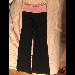 Lululemon Crescent Pants — Authentic - Size 6